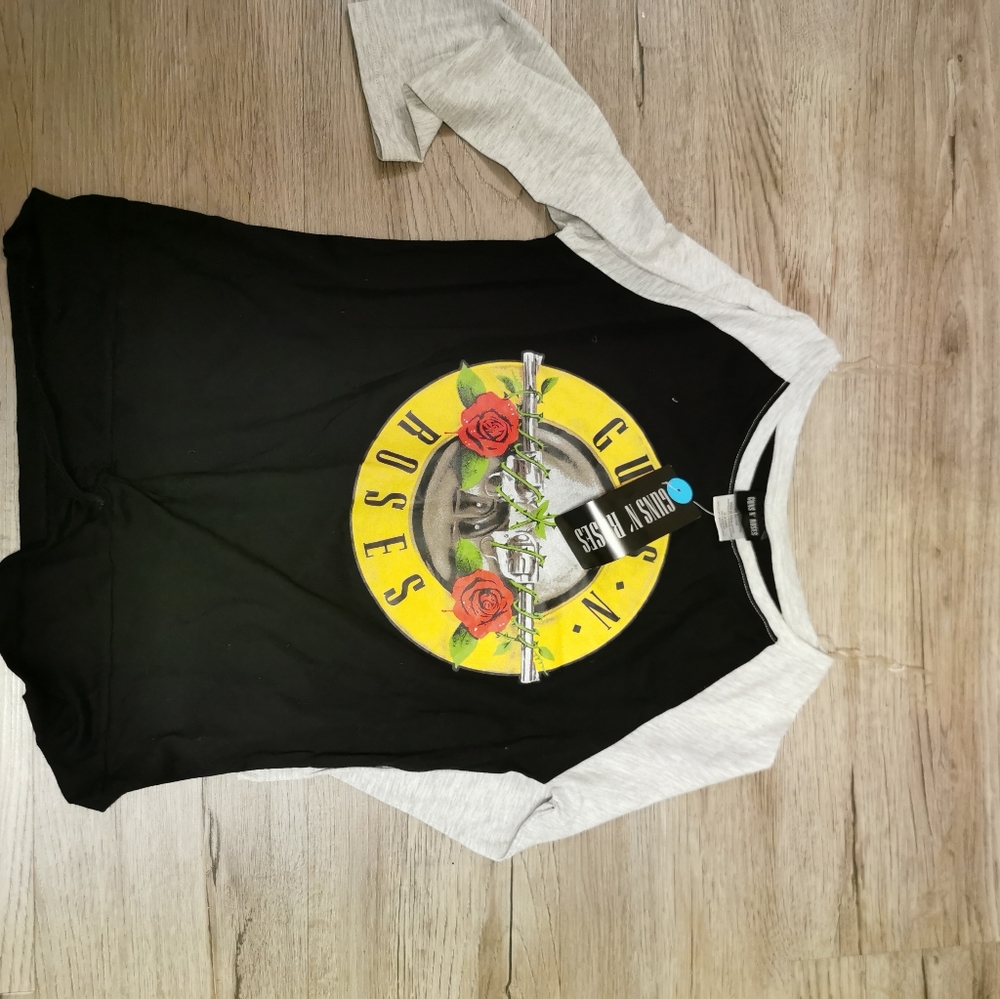 NWT, Guns & Roses baseball tee, size small
